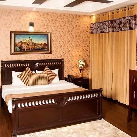 Royal Elegance Hotel Lahore Exterior foto